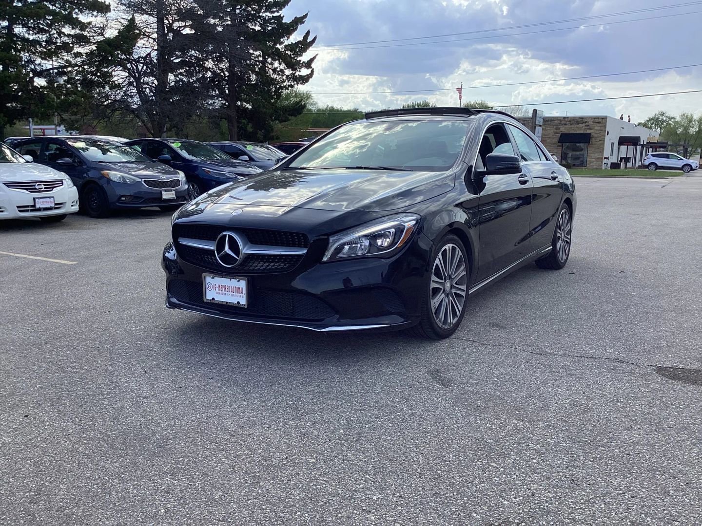 Used 2017 Mercedes-Benz CLA 250 4MATIC image 4