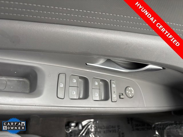 Used 2021 Hyundai Elantra SE image 10