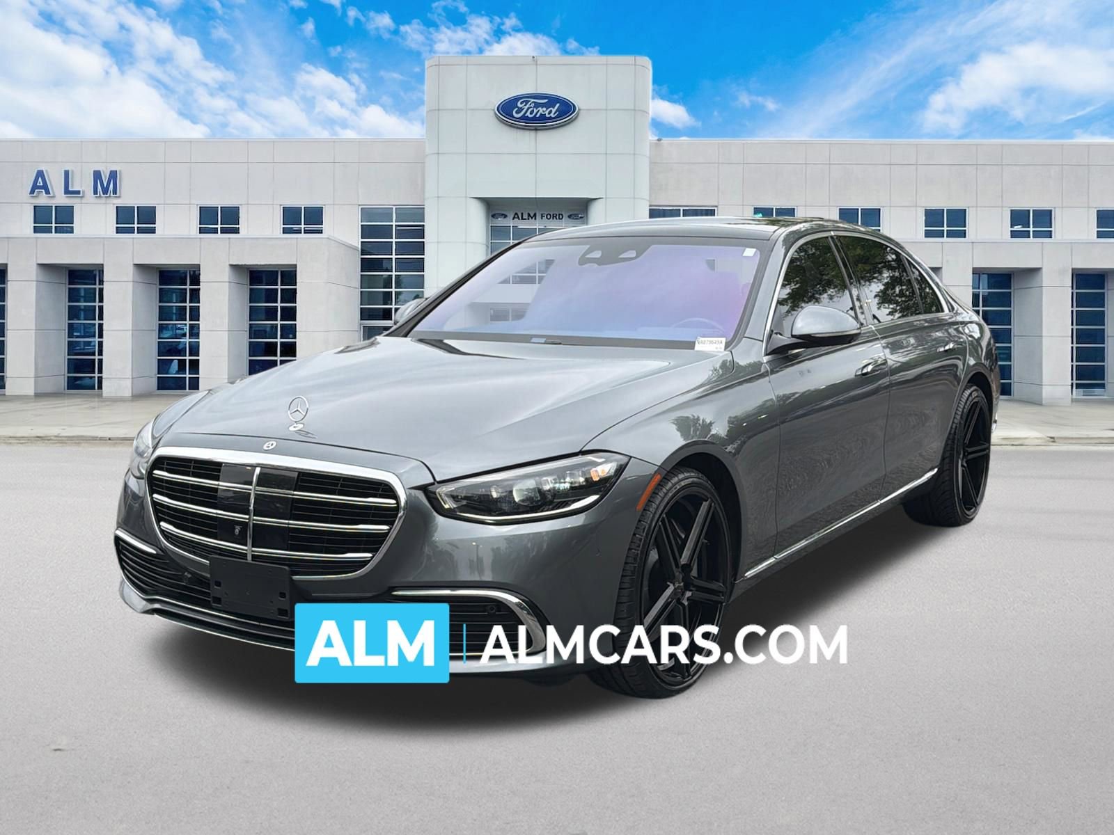 Used 2022 Mercedes-Benz S 580 4MATIC Sedan image 1