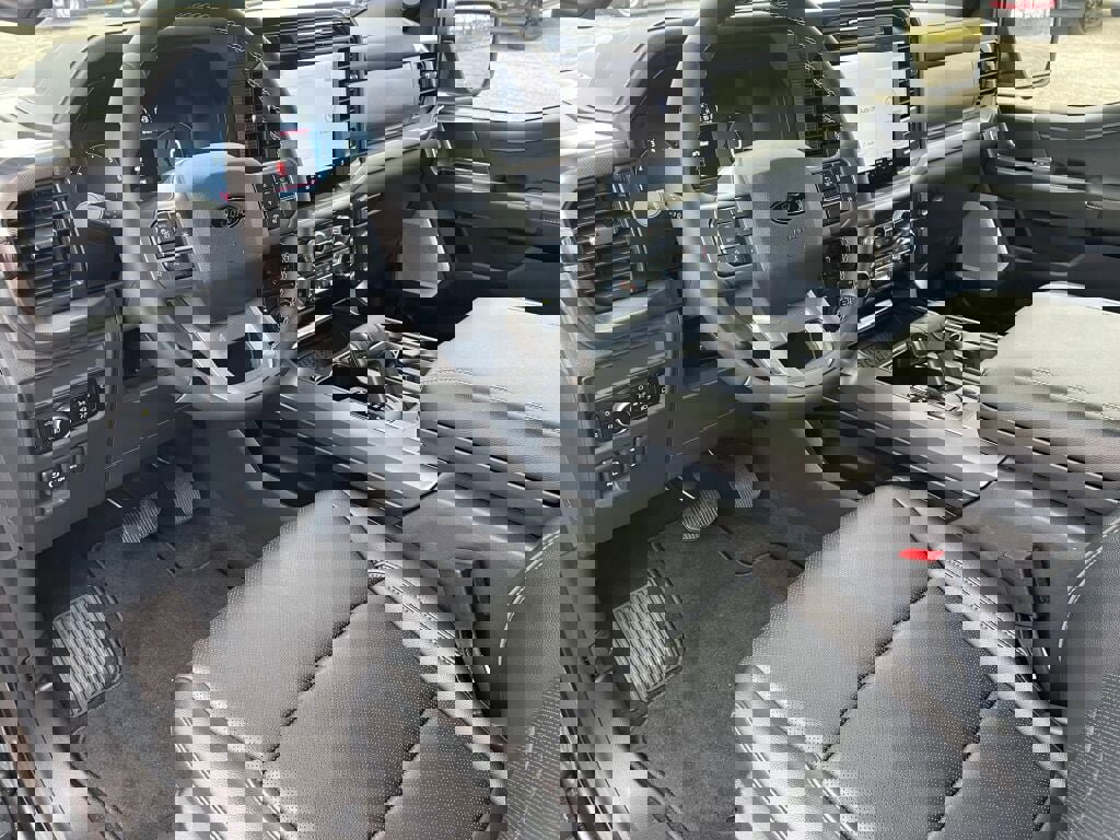 Certified 2025 Ford F150 Lariat w/ Equipment Group 502A High image 9