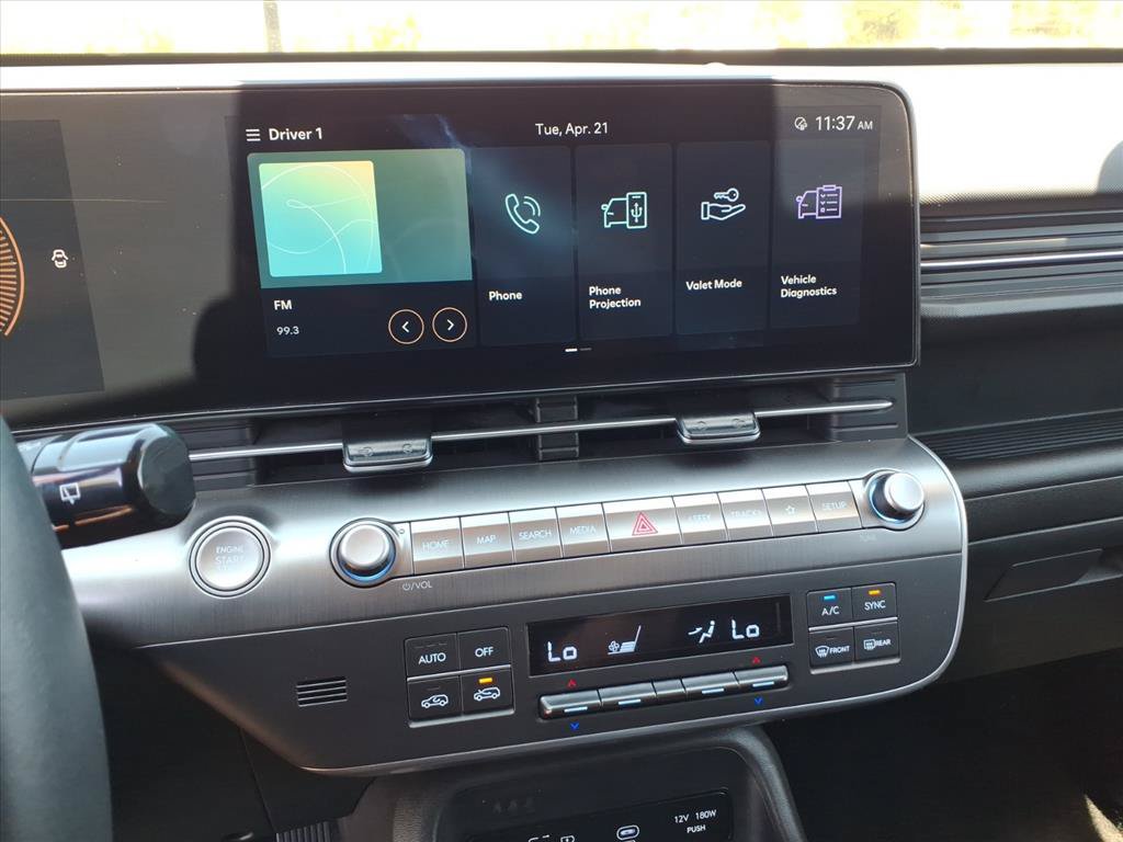 Used 2025 Hyundai Kona SEL AWD/4WD image 11