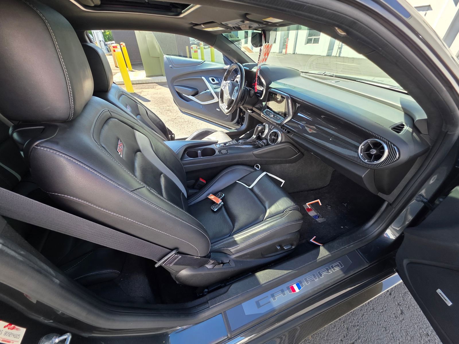 Used 2018 Chevrolet Camaro SS RWD image 15