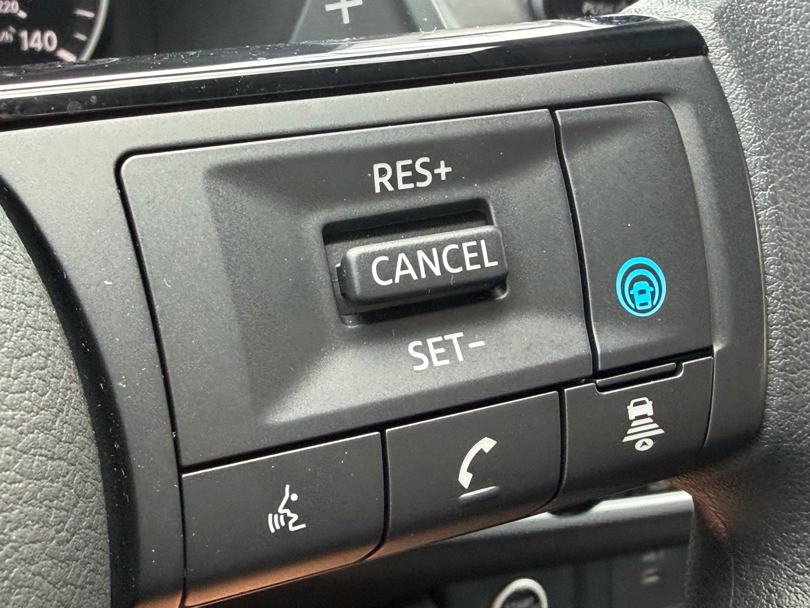 Used 2023 Nissan Rogue SV FWD image 24