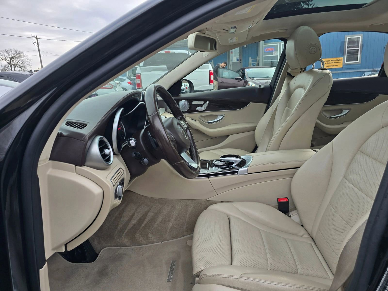 Used 2017 Mercedes-Benz C 300 4MATIC Sedan w/ Premium 3 Package image 19