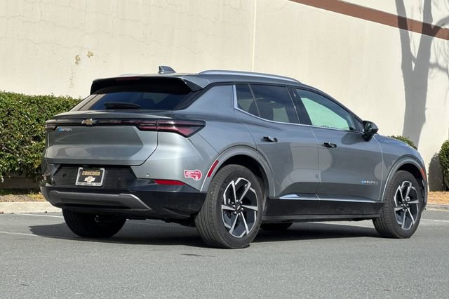 Certified 2024 Chevrolet Equinox EV LT image 4