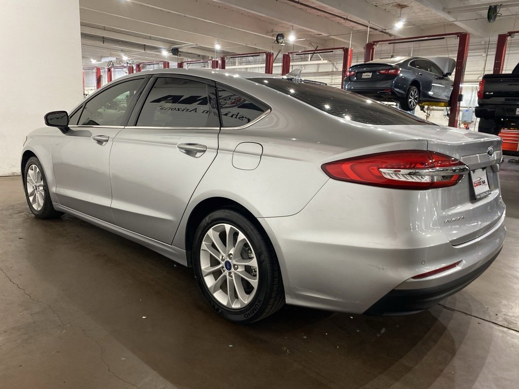 Used 2020 Ford Fusion SE image 6