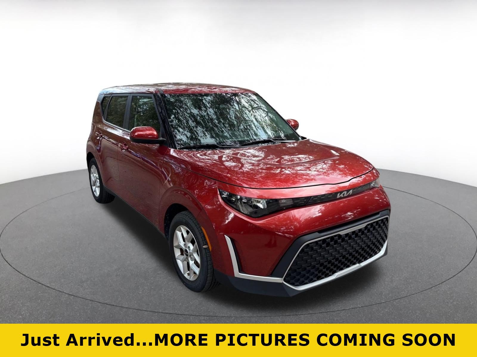 Used 2025 Kia Soul LX w/ LX Technology Package