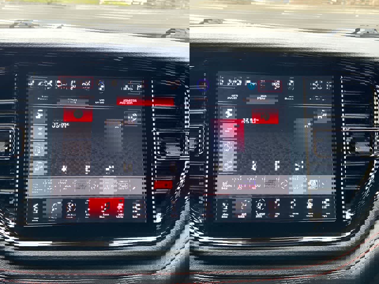 Used 2025 Dodge Durango GT image 16