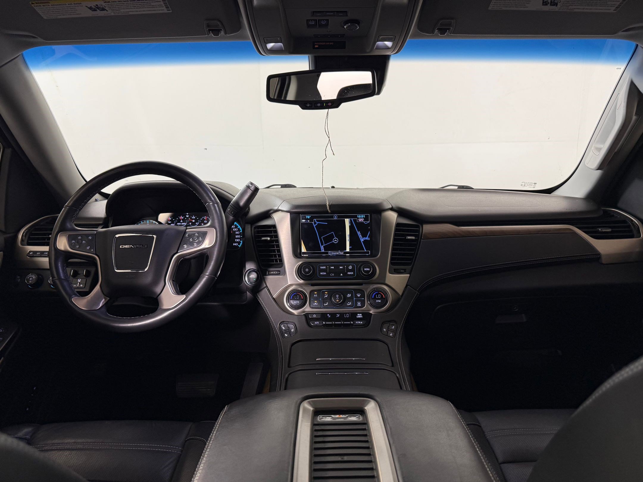 Used 2020 GMC Yukon Denali w/ Denali Ultimate Package image 17