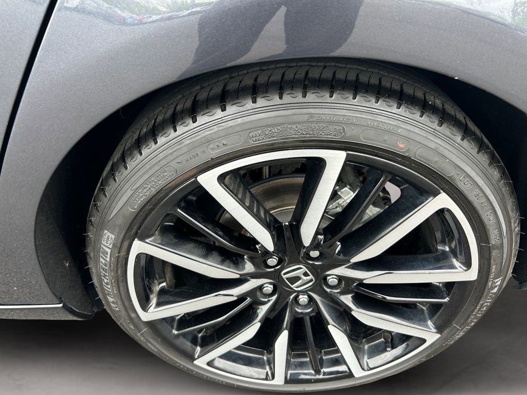 Certified 2025 Honda Accord Touring image 14