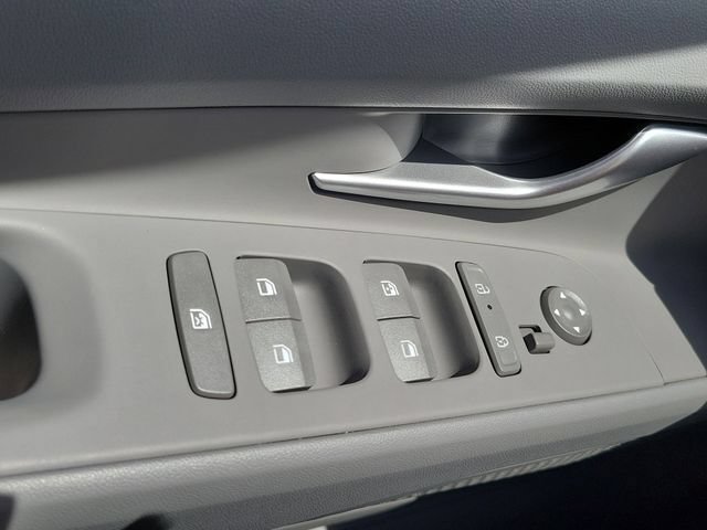 New 2026 Hyundai Elantra Sport FWD image 16