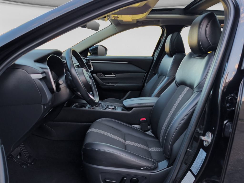 Used 2025 MAZDA CX-50 AWD 2.5 S w/ Premium Package image 16