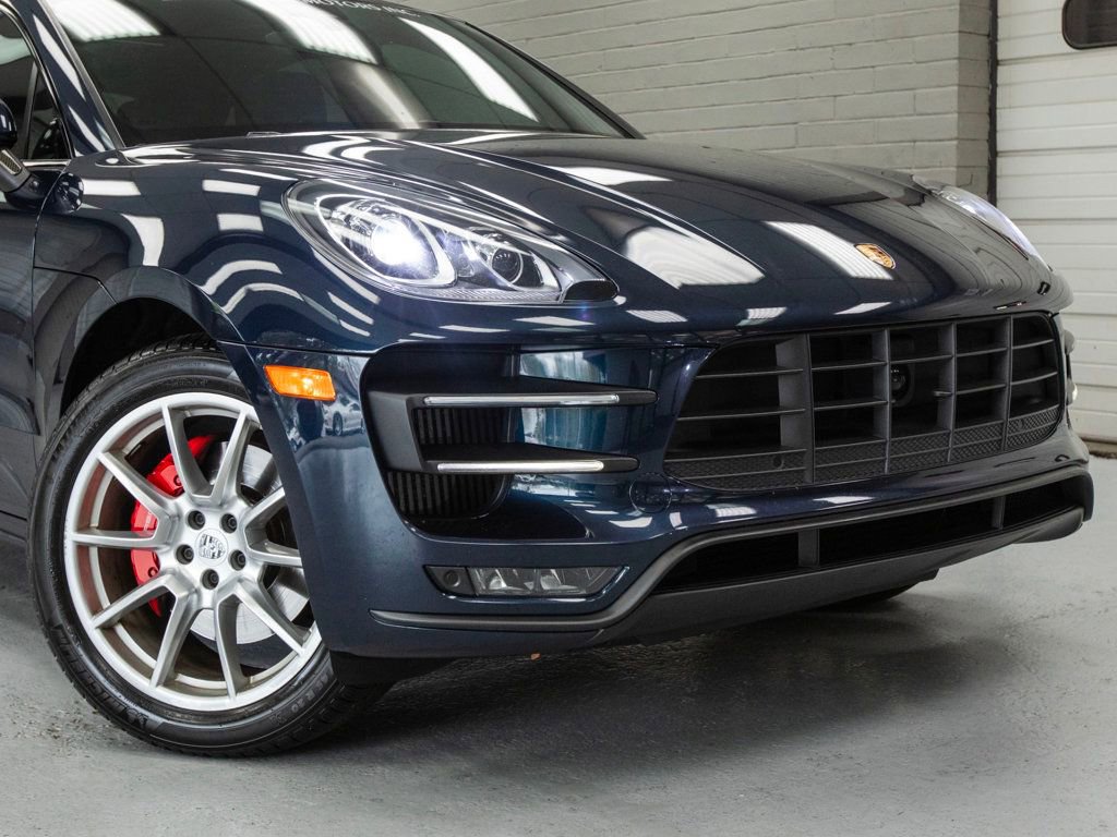 Used 2017 Porsche Macan Turbo AWD/4WD image 9