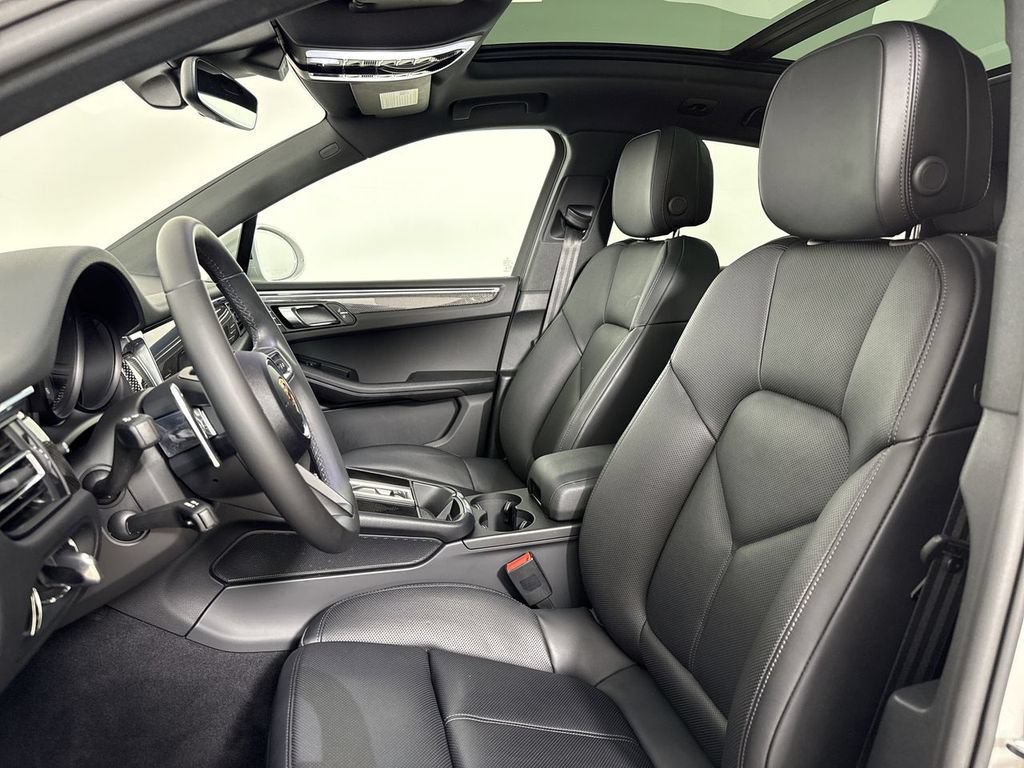New 2025 Porsche Macan S AWD/4WD image 5