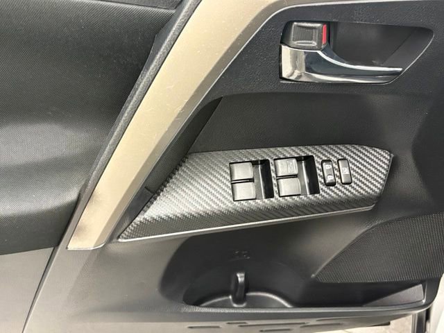 Used 2014 Toyota RAV4 XLE AWD/4WD image 10
