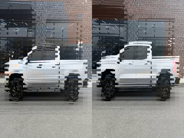 Used 2021 Chevrolet Silverado 1500 Custom Trail Boss image 3