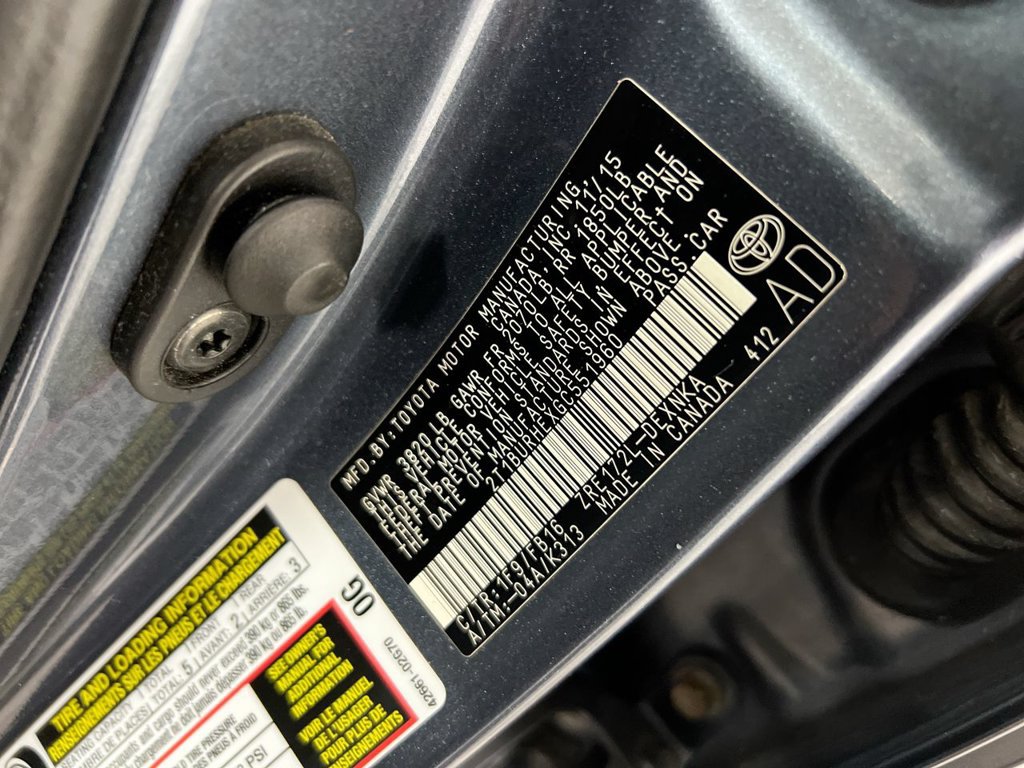 Used 2016 Toyota Corolla LE FWD image 27