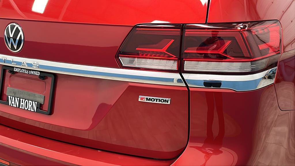 Used 2022 Volkswagen Atlas SEL AWD/4WD image 40