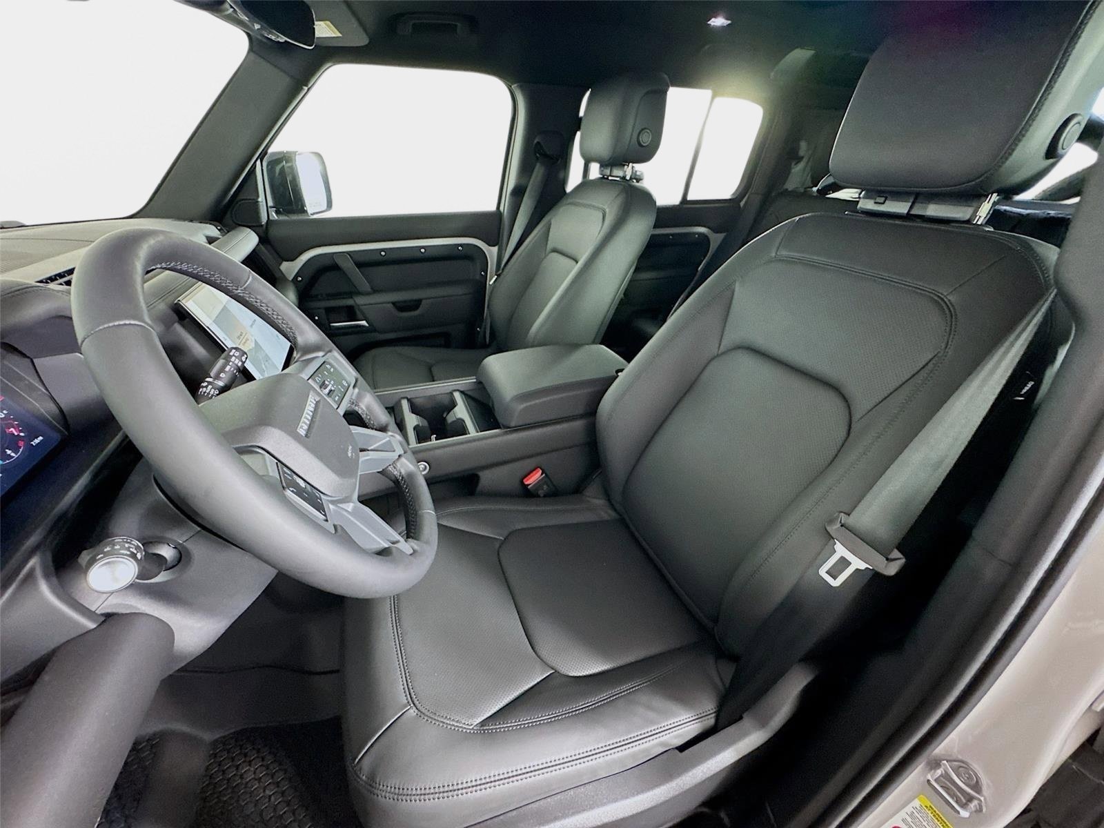 New 2026 Land Rover Defender 110 X-Dynamic SE AWD/4WD image 11