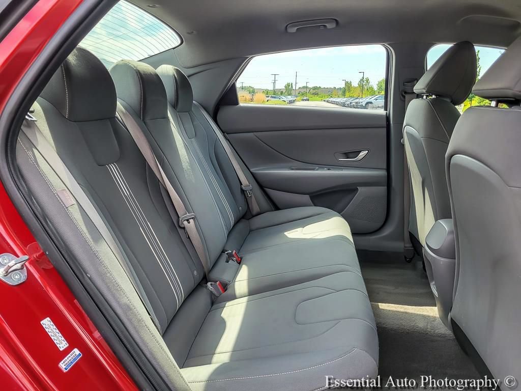 Used 2024 Hyundai Elantra SEL FWD image 27