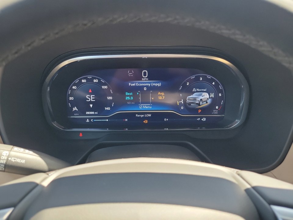 Used 2024 Chevrolet Tahoe Premier w/ Premium Package 2 AWD/4WD image 13