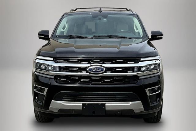 Used 2024 Ford Expedition Limited AWD/4WD image 3