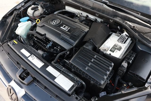 Used 2015 Volkswagen Golf R 4-Door AWD/4WD image 51