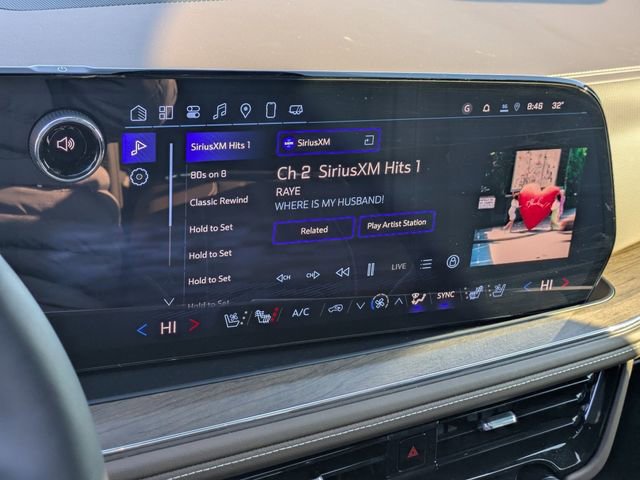 New 2025 Chevrolet Suburban High Country image 19