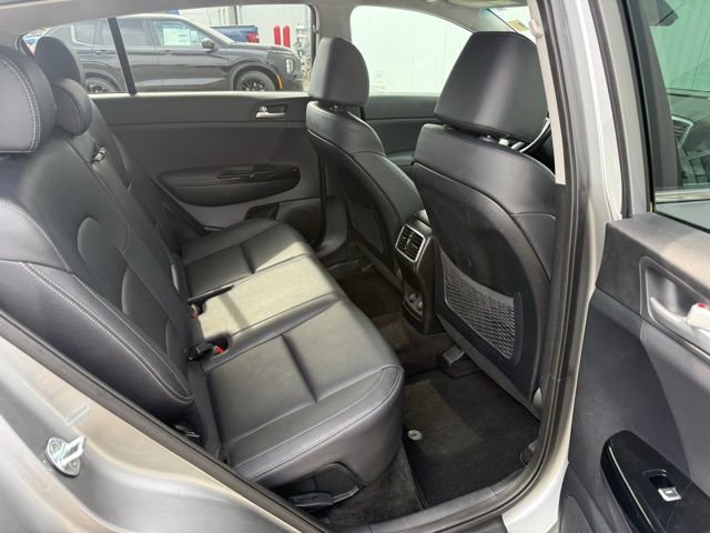 Used 2020 Kia Sportage EX w/ Option Group 15 AWD/4WD image 28