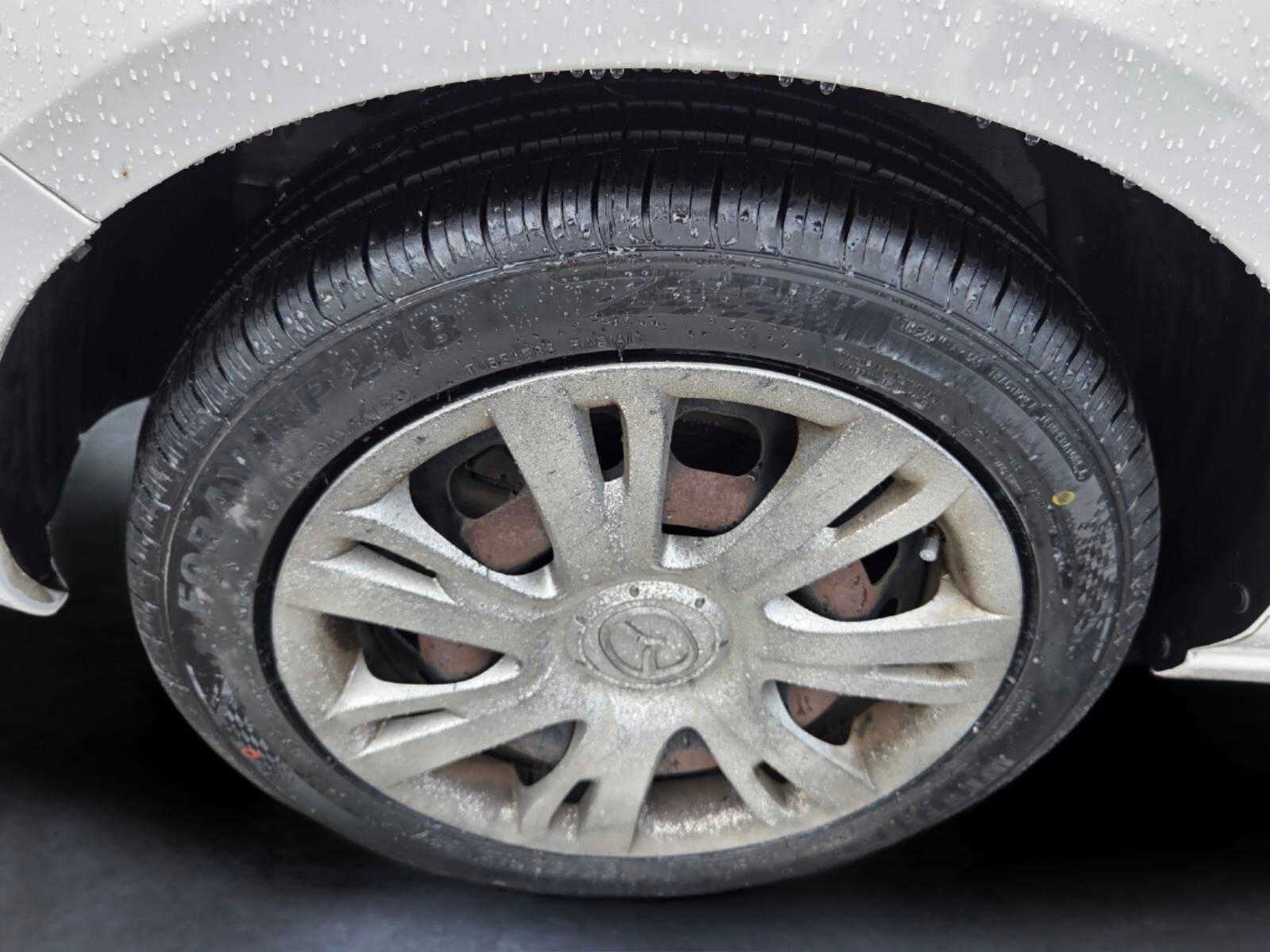 Used 2014 MAZDA MAZDA2 Sport FWD image 8