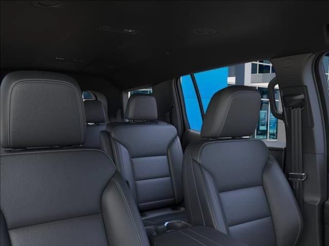 New 2027 Chevrolet Traverse LT w/ Midnight/Sport Edition FWD image 24
