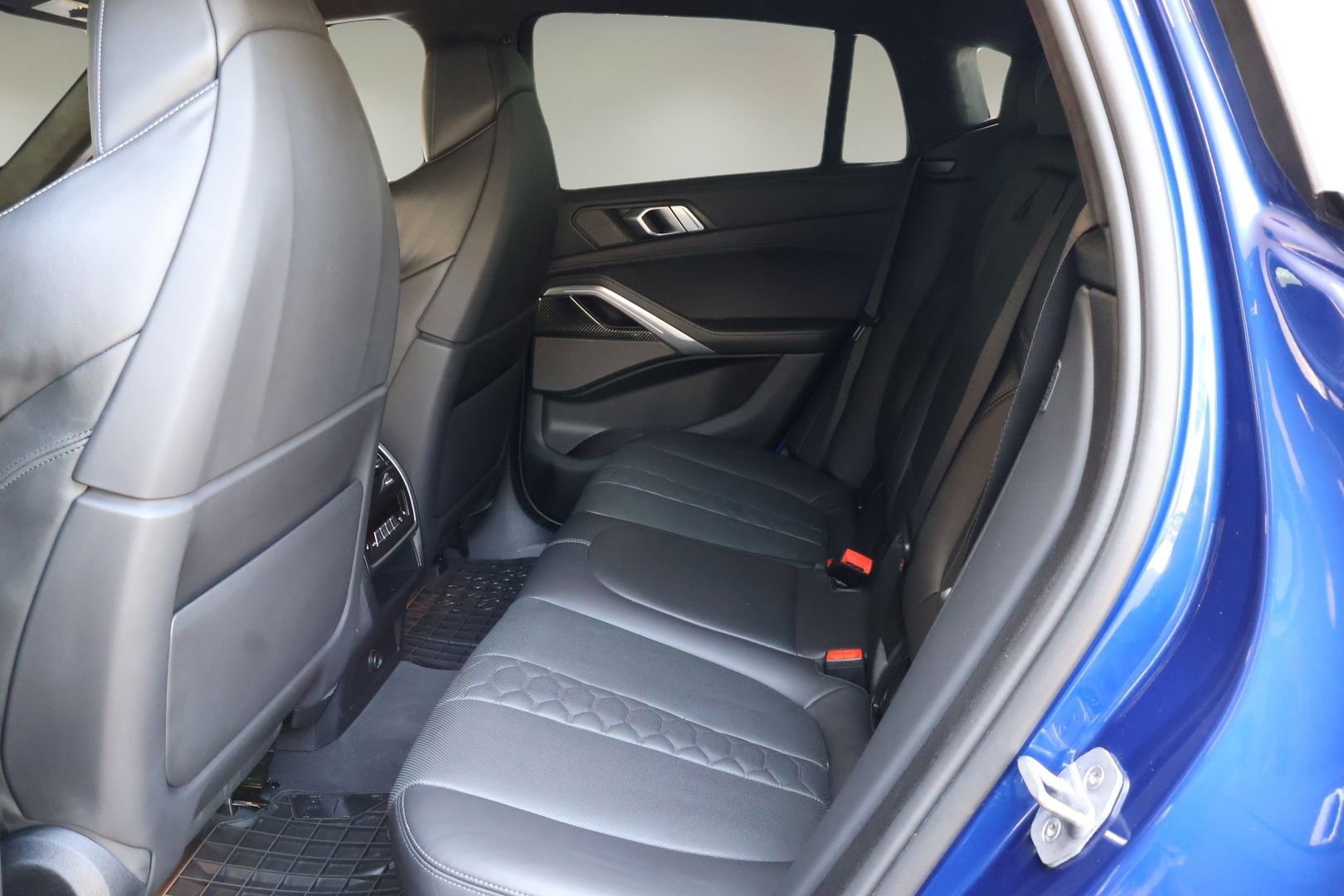 Used 2023 BMW X6 M w/ Executive Package image 20