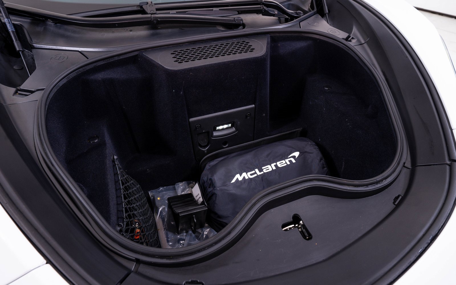 Used 2023 McLaren GT image 21