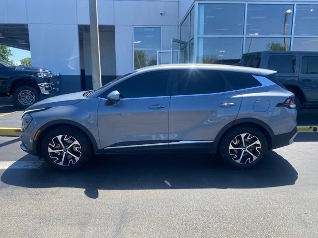 Used 2024 Kia Sportage EX image 6