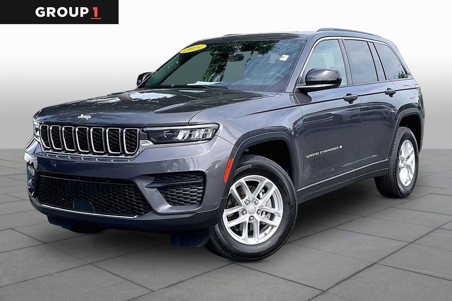 Used 2025 Jeep Grand Cherokee Laredo X w/ Luxury Tech Group I
