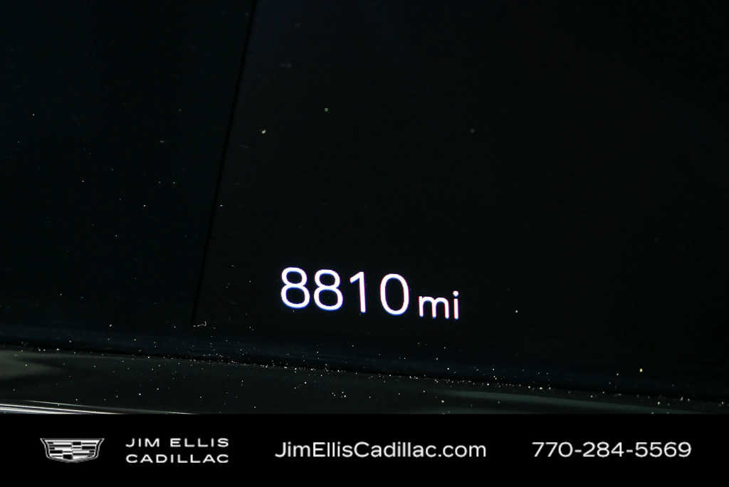 Used 2024 Cadillac Escalade ESV Sport Platinum w/ Heavy-Duty Trailer Package image 9
