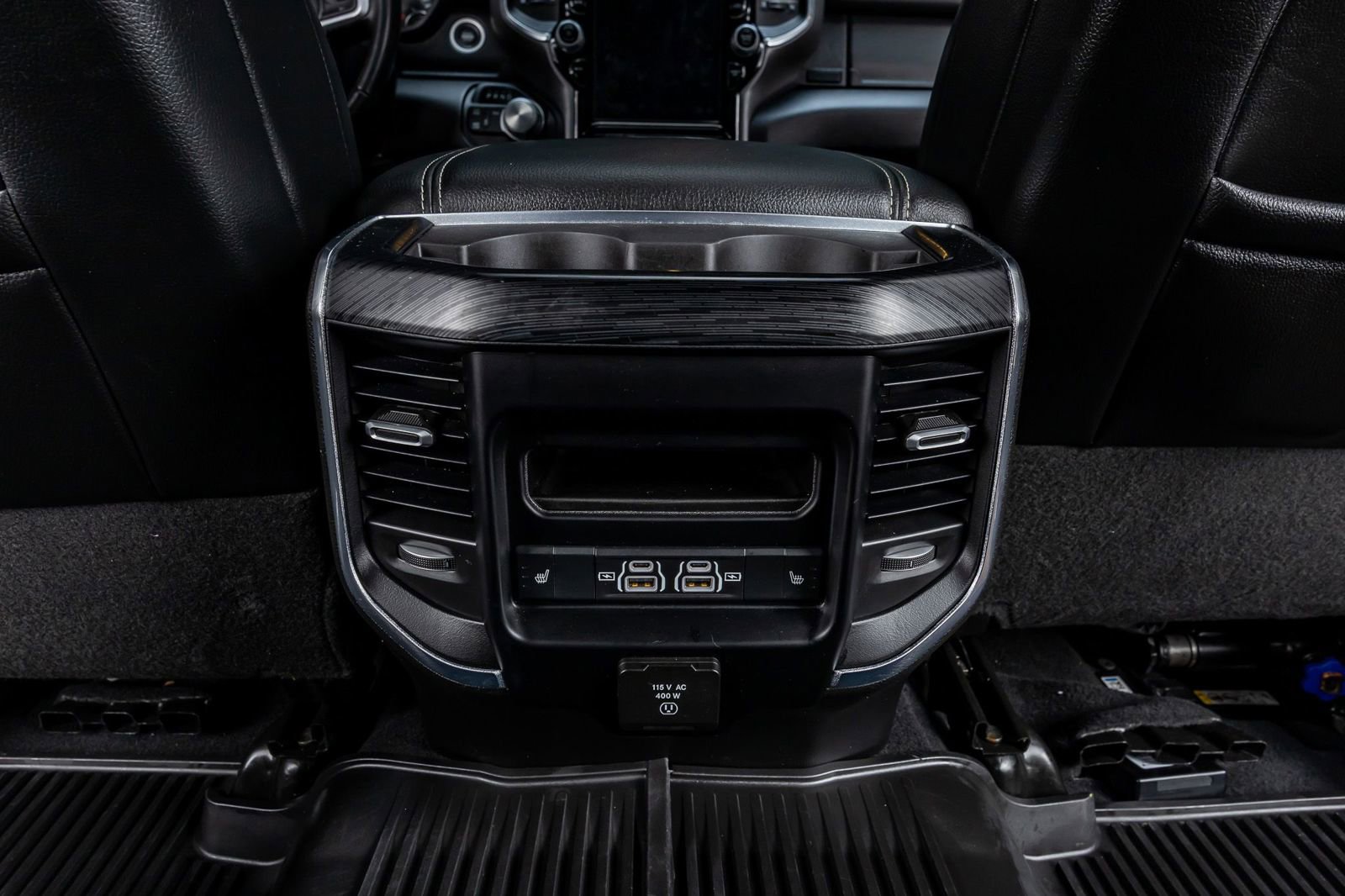 Used 2024 RAM 2500 Laramie w/ Night Edition AWD/4WD image 32