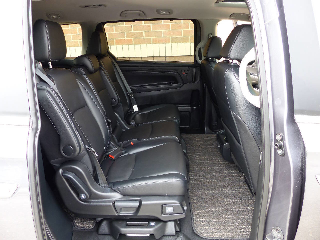 Used 2022 Honda Odyssey EX-L image 29