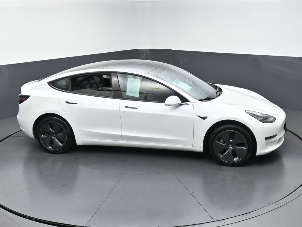 Used 2020 Tesla Model 3 Standard Range Plus RWD image 5