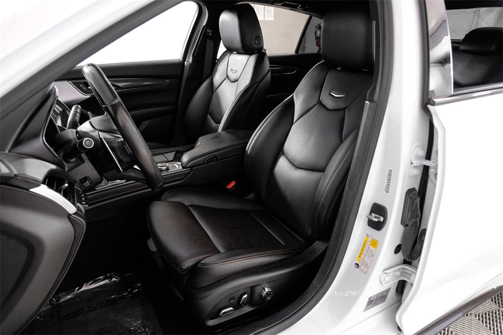 Used 2023 Cadillac CT5 Sport image 3