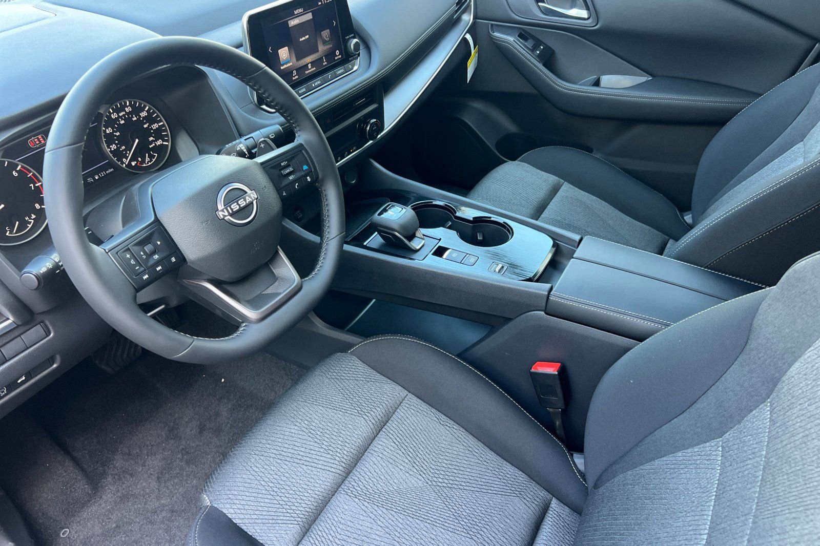 New 2026 Nissan Rogue SV FWD image 7
