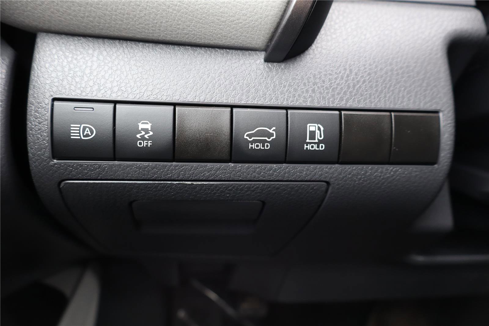 Used 2023 Toyota Camry SE image 13