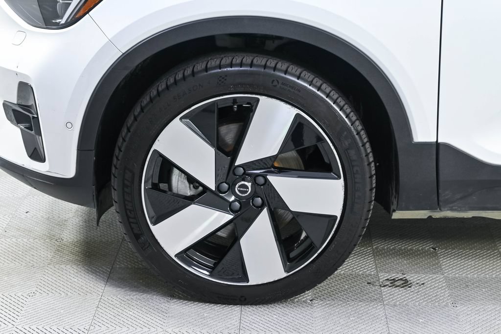 Certified 2023 Volvo C40 P8 Recharge Ultimate AWD/4WD image 40