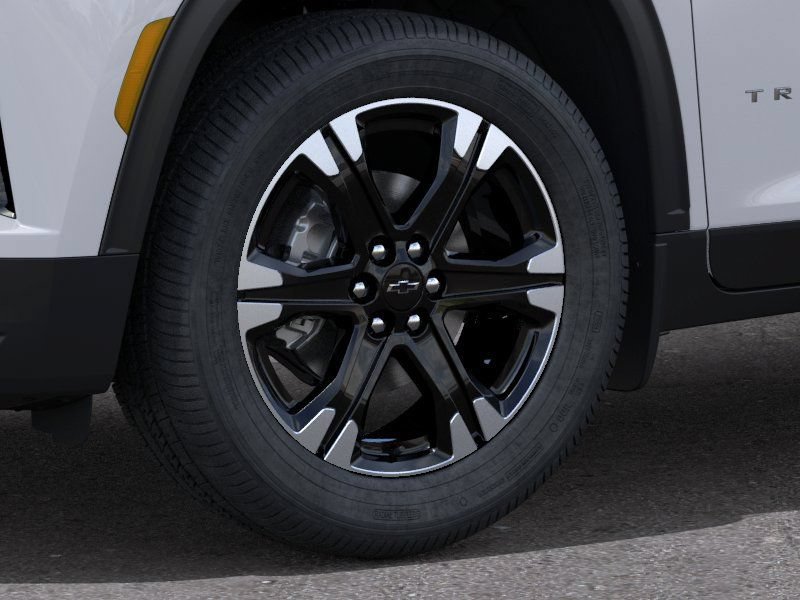 New 2027 Chevrolet Traverse LT w/ Sun and Wheel Package FWD image 9