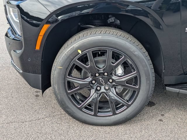 New 2026 Chevrolet Suburban LS w/ Max Trailering Package AWD/4WD image 7