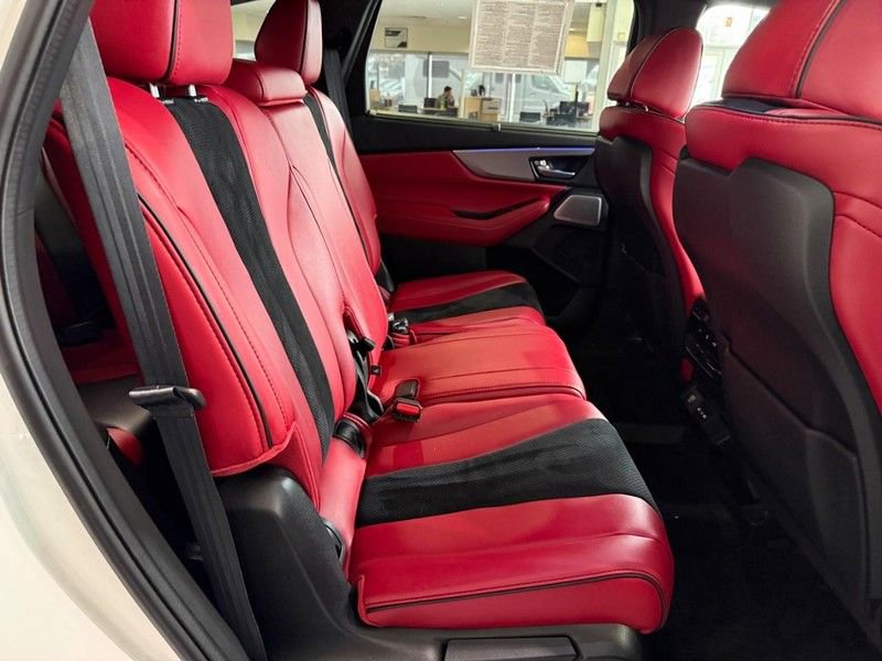 Used 2025 Acura MDX A-Spec image 7