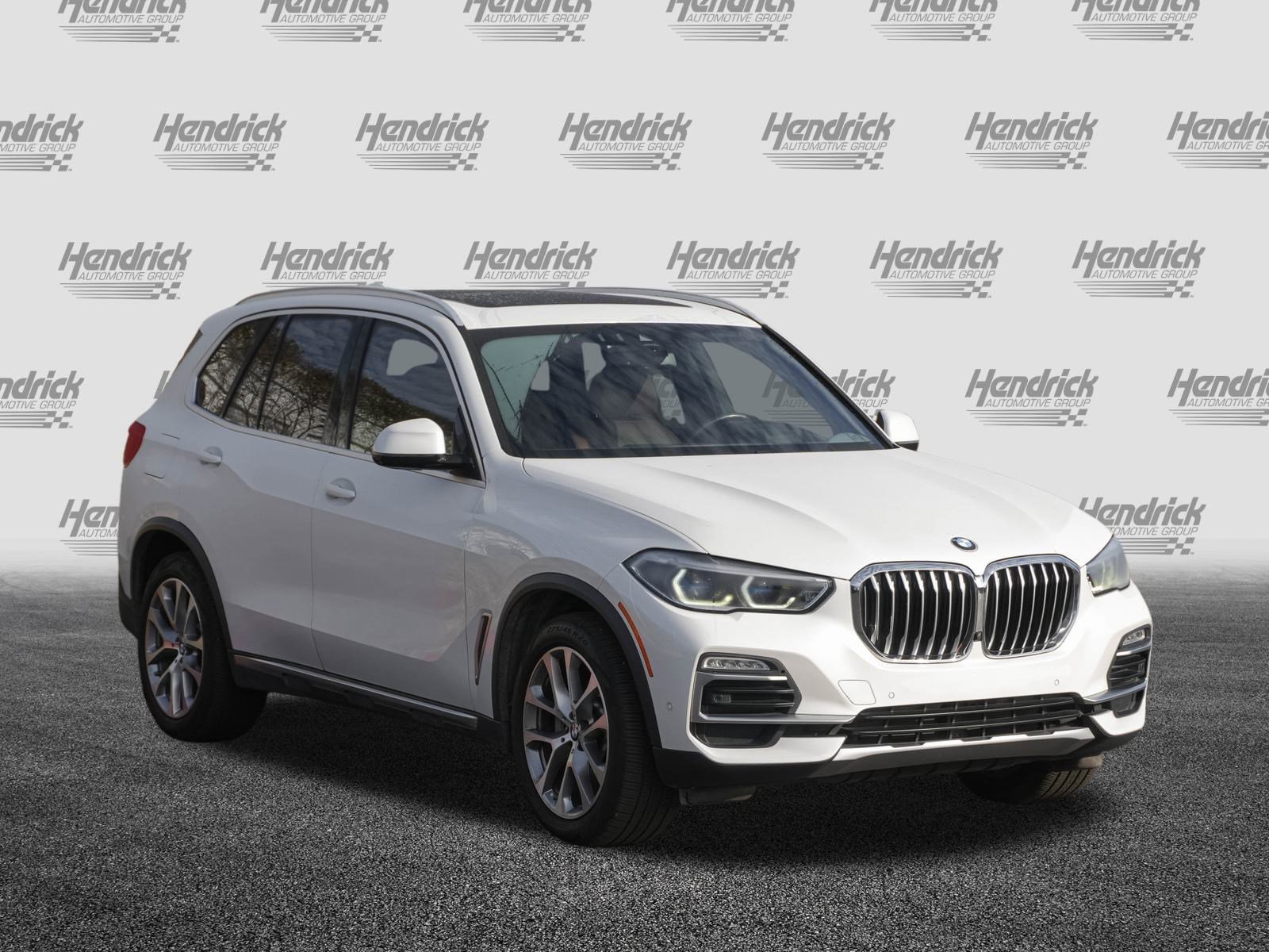 Used 2020 BMW X5 xDrive40i w/ Executive Package image 2