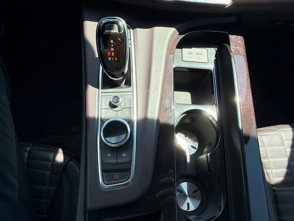 Used 2021 Cadillac Escalade ESV Premium Luxury Platinum w/ Heavy-Duty Trailer Package AWD/4WD image 40