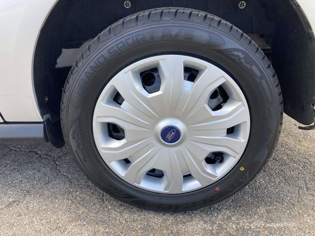 Used 2023 Ford Transit Connect XLT image 13