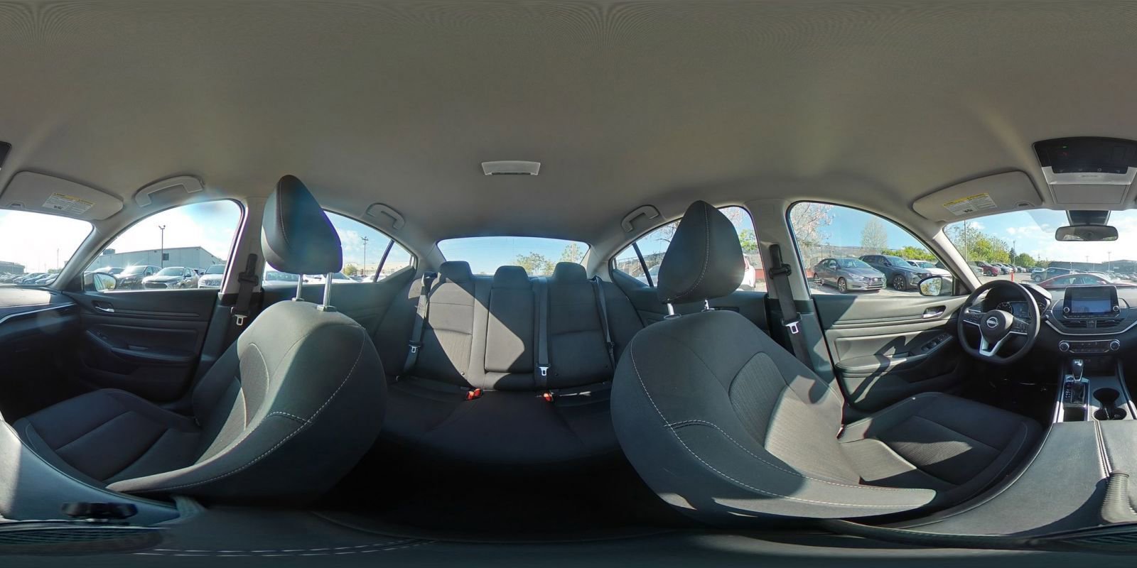 Used 2025 Nissan Altima 2.5 SV FWD image 37